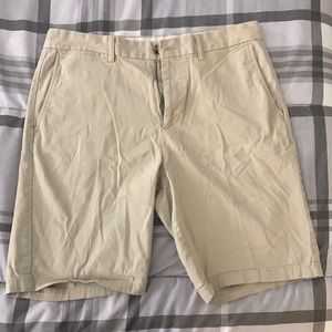 Men’s 34 Old Navy Khaki Shorts